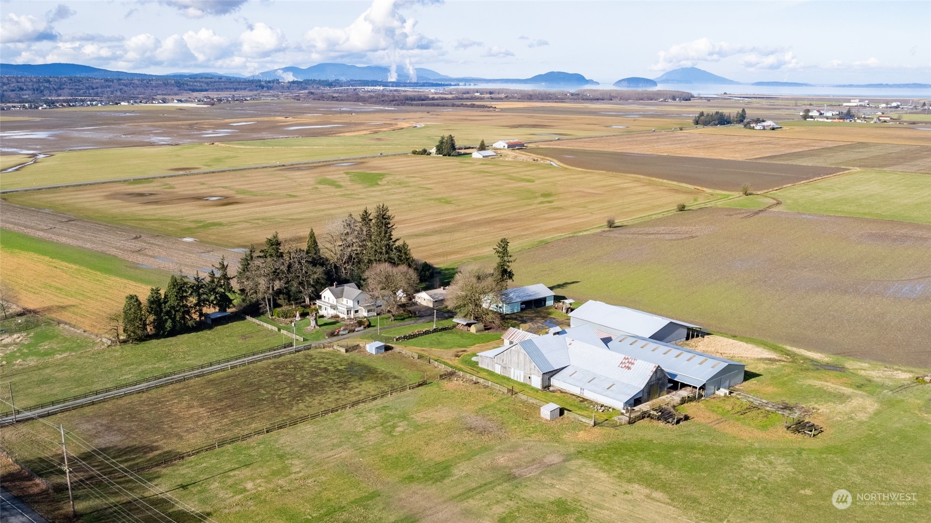 13023 McLean Road Mount Vernon, WA 98273 - Photo 1 of 40