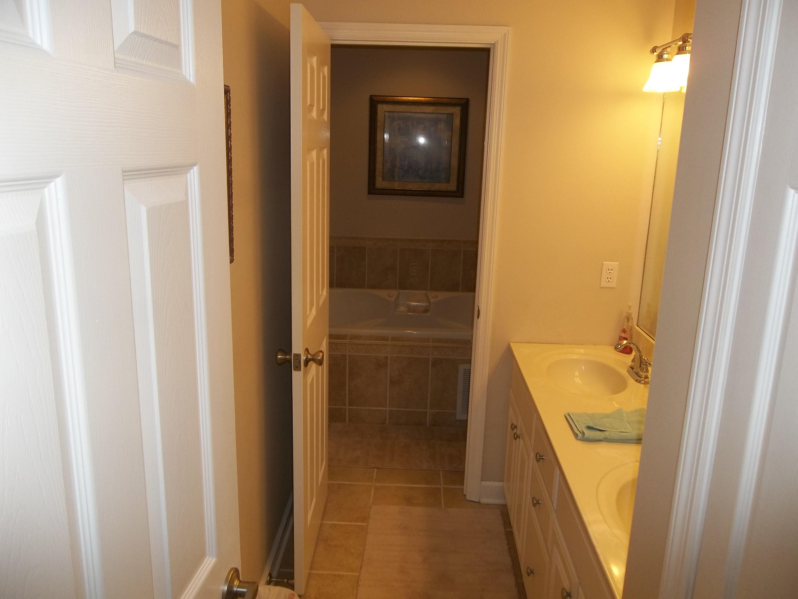 820 Galloping Lane, Unit 2 Powell, TN 37849 - Photo 30 of 32 100_5187