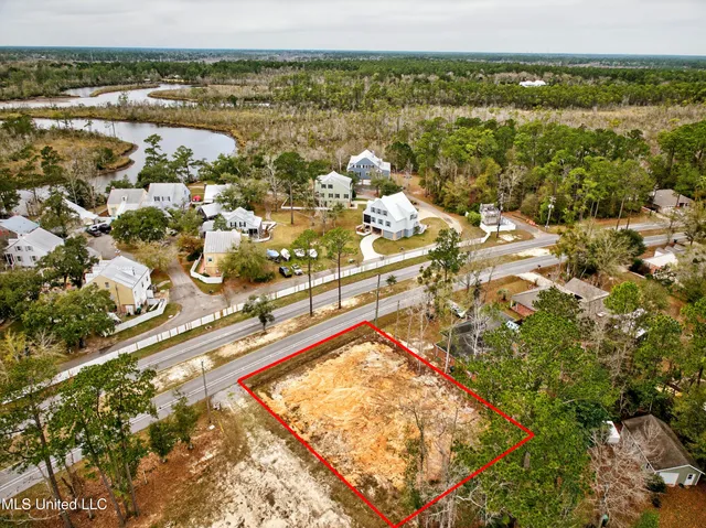 $49,000 | 72699 Diamondhead Drive North, Diamondhead, MS 39525