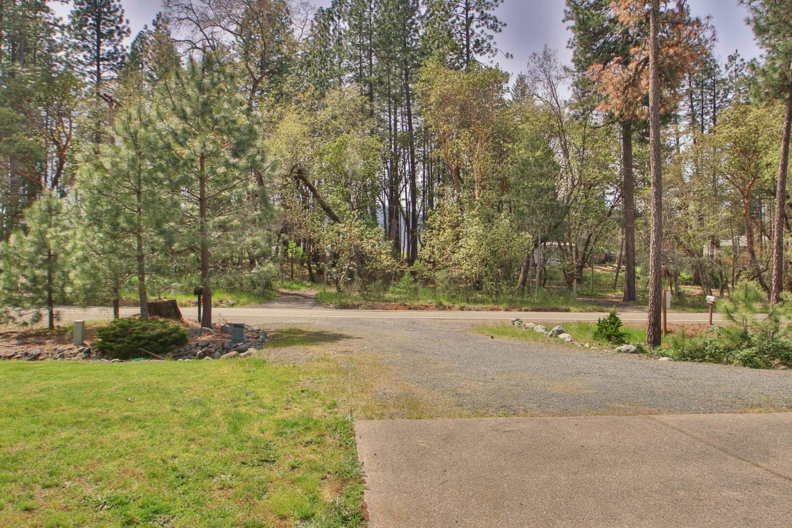 921 North Old Stage Road Cave Junction, OR 97523 - Photo 36 of 37 36-View From Front of Home(2)
