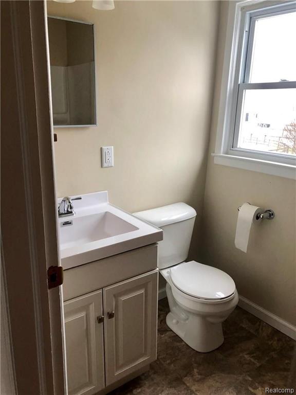 7443 Davison Road Davison, MI 48423 - Photo 16 of 25 Gallery Image 16