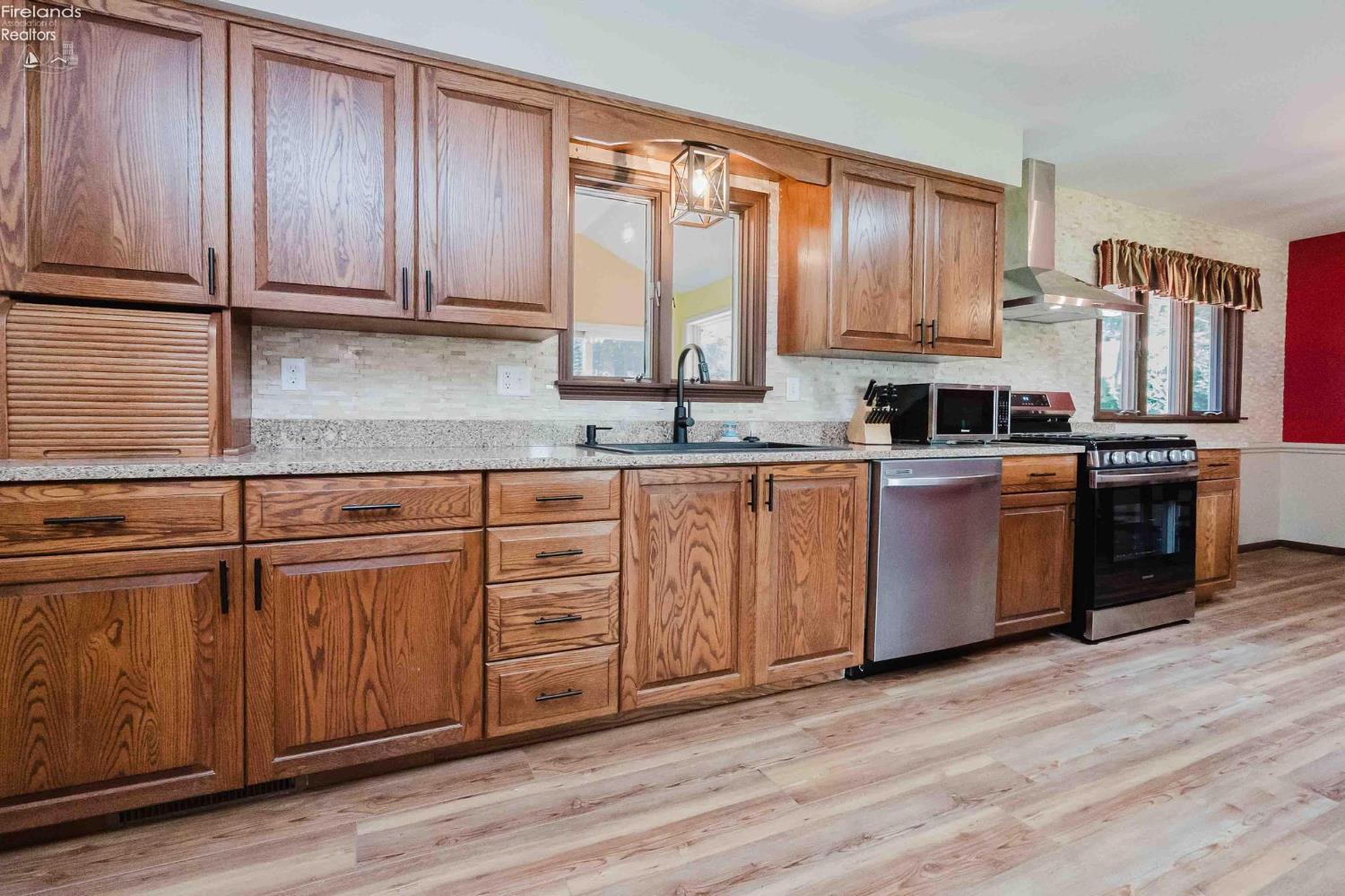 1417 East Strub Road Sandusky, OH 44870 - Photo 24 of 78 Gallery Image 24