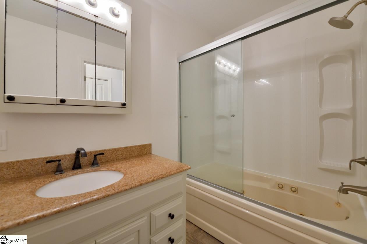 1136 Zion School Road Easley, SC 29642 - Photo 11 of 32 Gallery Image 11