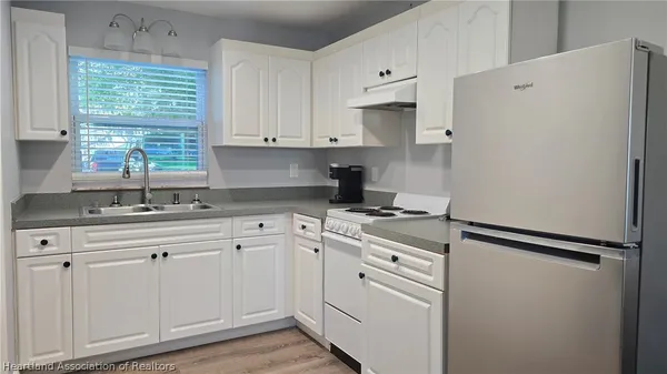$1,000 | 685 Lake June Road, Lake Placid, FL 33852