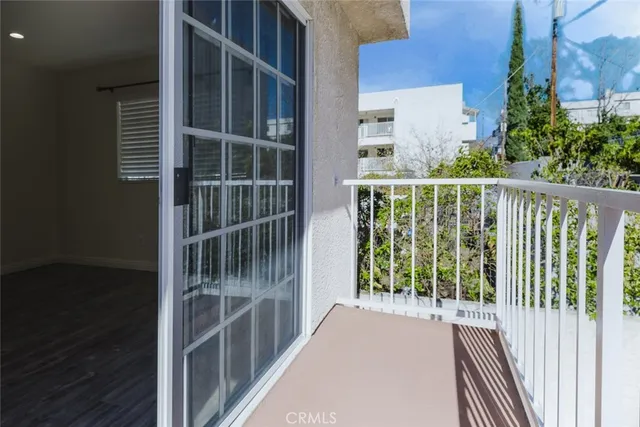 $615,000 | 10274 Tujunga Canyon Boulevard, Unit 4, Tujunga, CA 91042