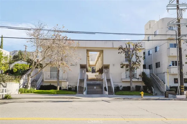 $615,000 | 10274 Tujunga Canyon Boulevard, Unit 4, Tujunga, CA 91042