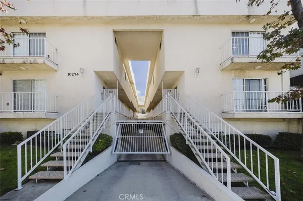 $650,000 | 10274 Tujunga Canyon Boulevard, Unit 4, Tujunga, CA 91042