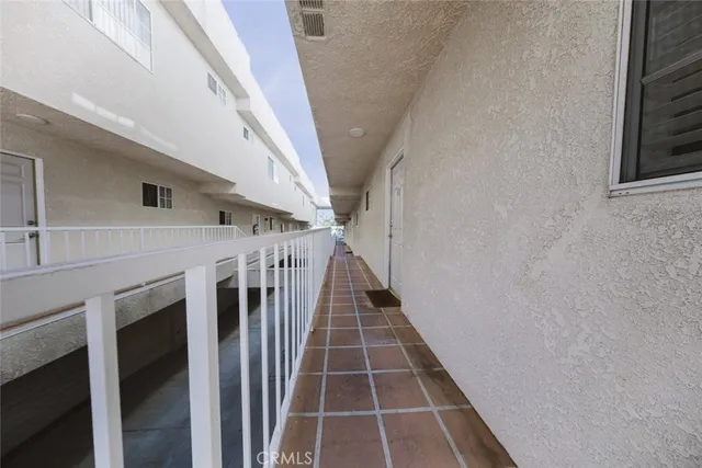 $615,000 | 10274 Tujunga Canyon Boulevard, Unit 4, Tujunga, CA 91042
