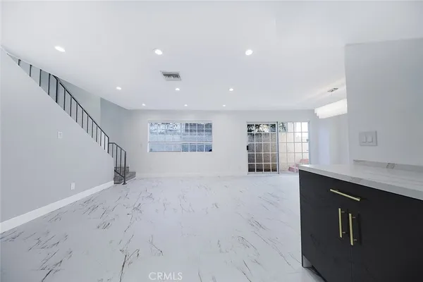 $650,000 | 10274 Tujunga Canyon Boulevard, Unit 4, Tujunga, CA 91042