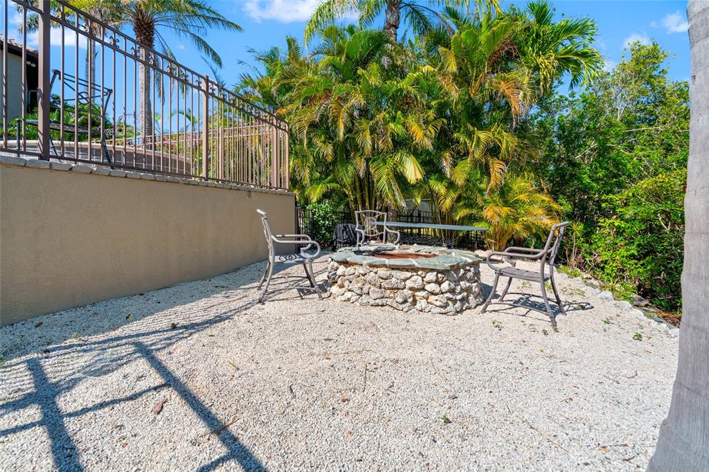 6315 Marbella Boulevard Apollo Beach, FL 33572 - Photo 58 of 83