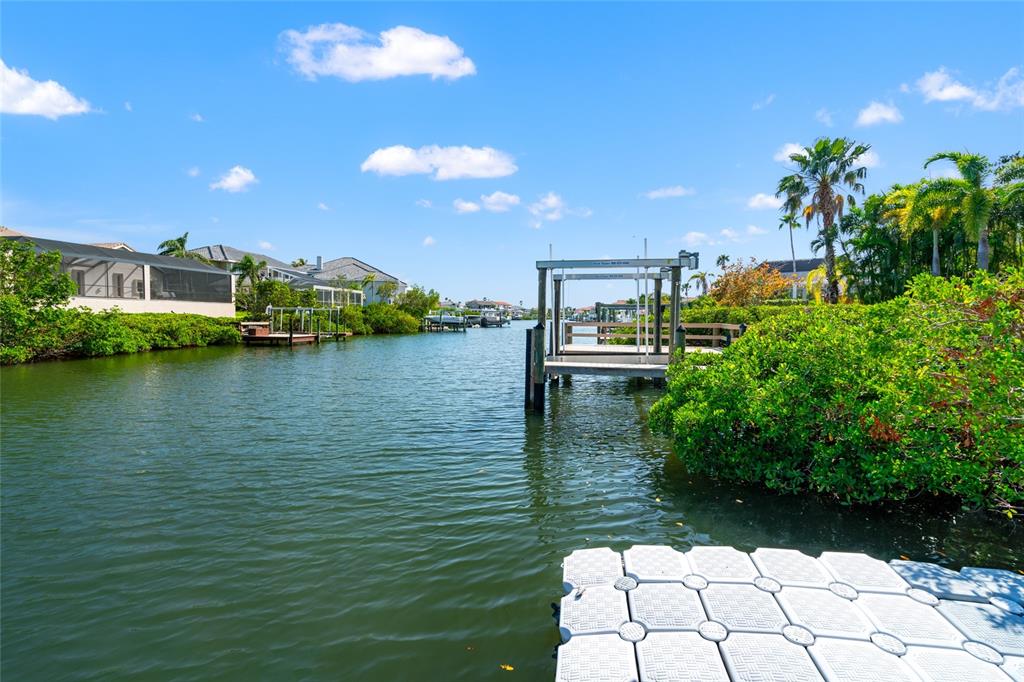 6315 Marbella Boulevard Apollo Beach, FL 33572 - Photo 66 of 83