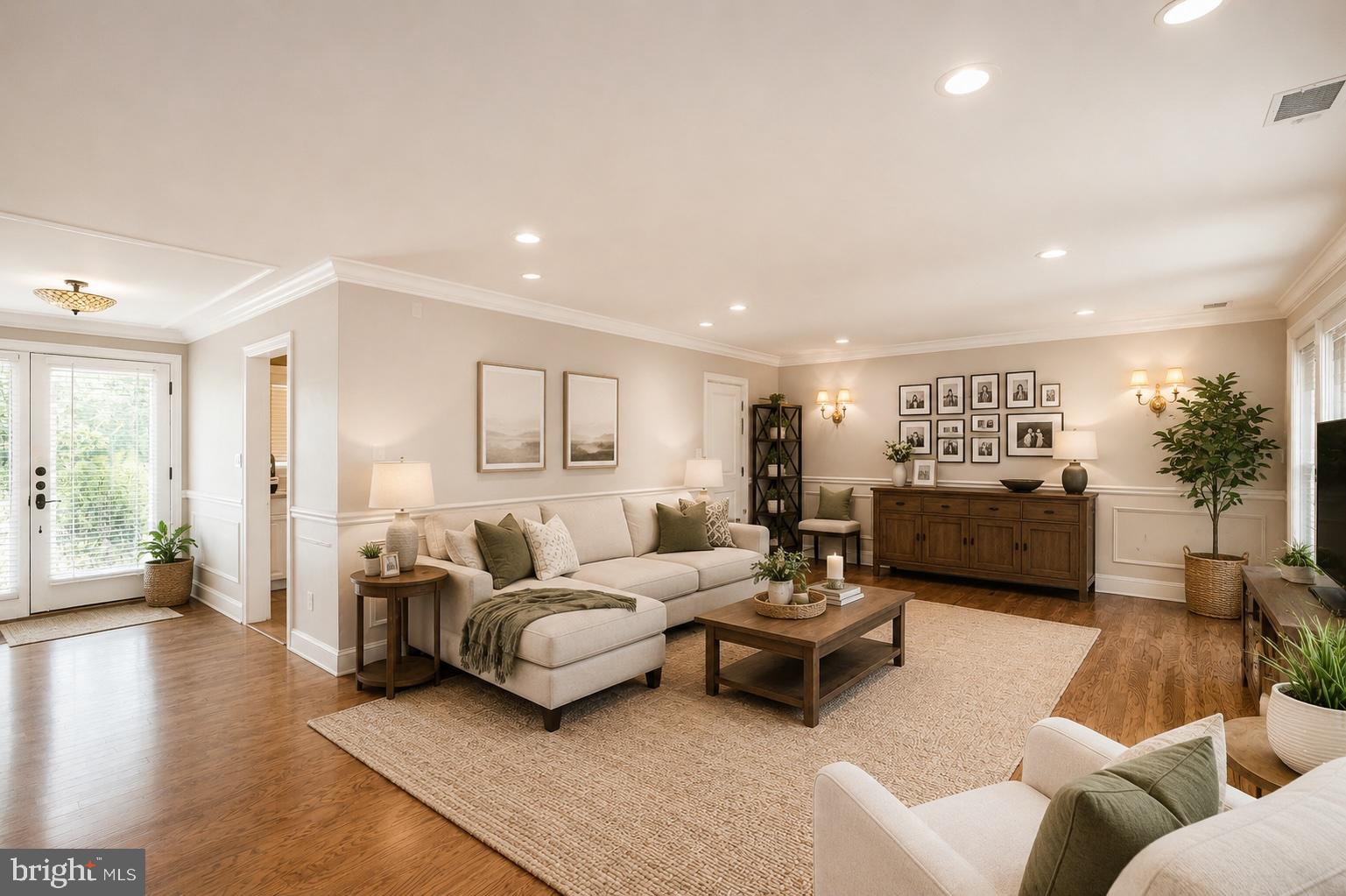 7906 Long Meadow Road Pikesville, MD 21208 - Photo 5 of 30 Bright and inviting living space.