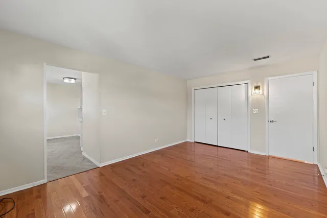 $2,650 | 1000 East Callero Circle, Unit 2, Mount Prospect, IL 60056