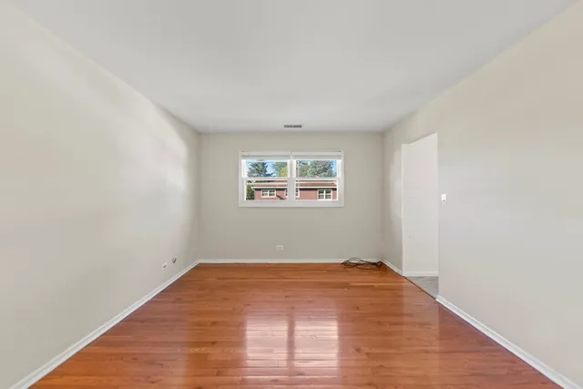 $2,650 | 1000 East Callero Circle, Unit 2, Mount Prospect, IL 60056