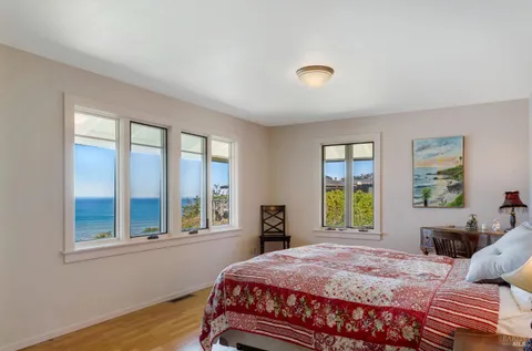 $1,200,000 | 15150 Irish Beach Drive, Manchester, CA 95459