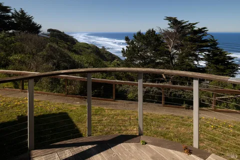 $1,200,000 | 15150 Irish Beach Drive, Manchester, CA 95459
