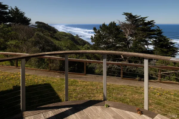 $1,200,000 | 15150 Irish Beach Drive, Manchester, CA 95459