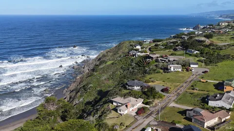 $1,200,000 | 15150 Irish Beach Drive, Manchester, CA 95459