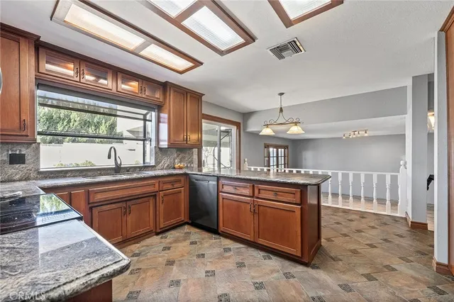 $1,049,900 | 5086 VÃa Serena, Alta Loma, CA 91701