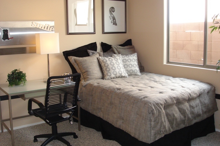 2325 West Corral Road Phoenix, AZ 85041 - Photo 8 of 12 BEDROOM #1