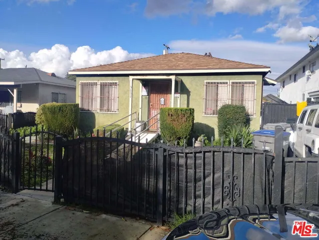 $800,000 | 3697 Fernwood Avenue, Lynwood, CA 90262