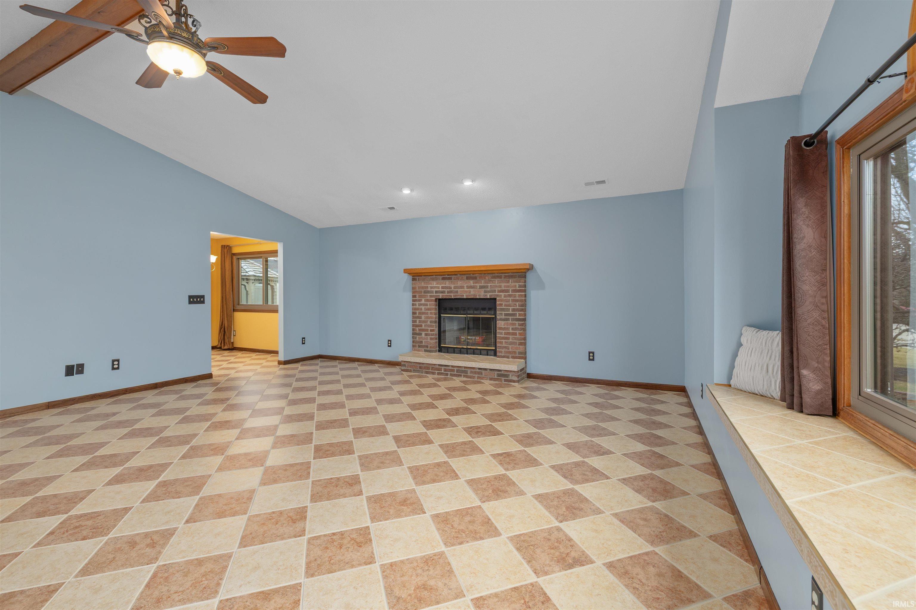 210 Knoll Ridge Boulevard Kendallville, IN 46755 - Photo 15 of 33