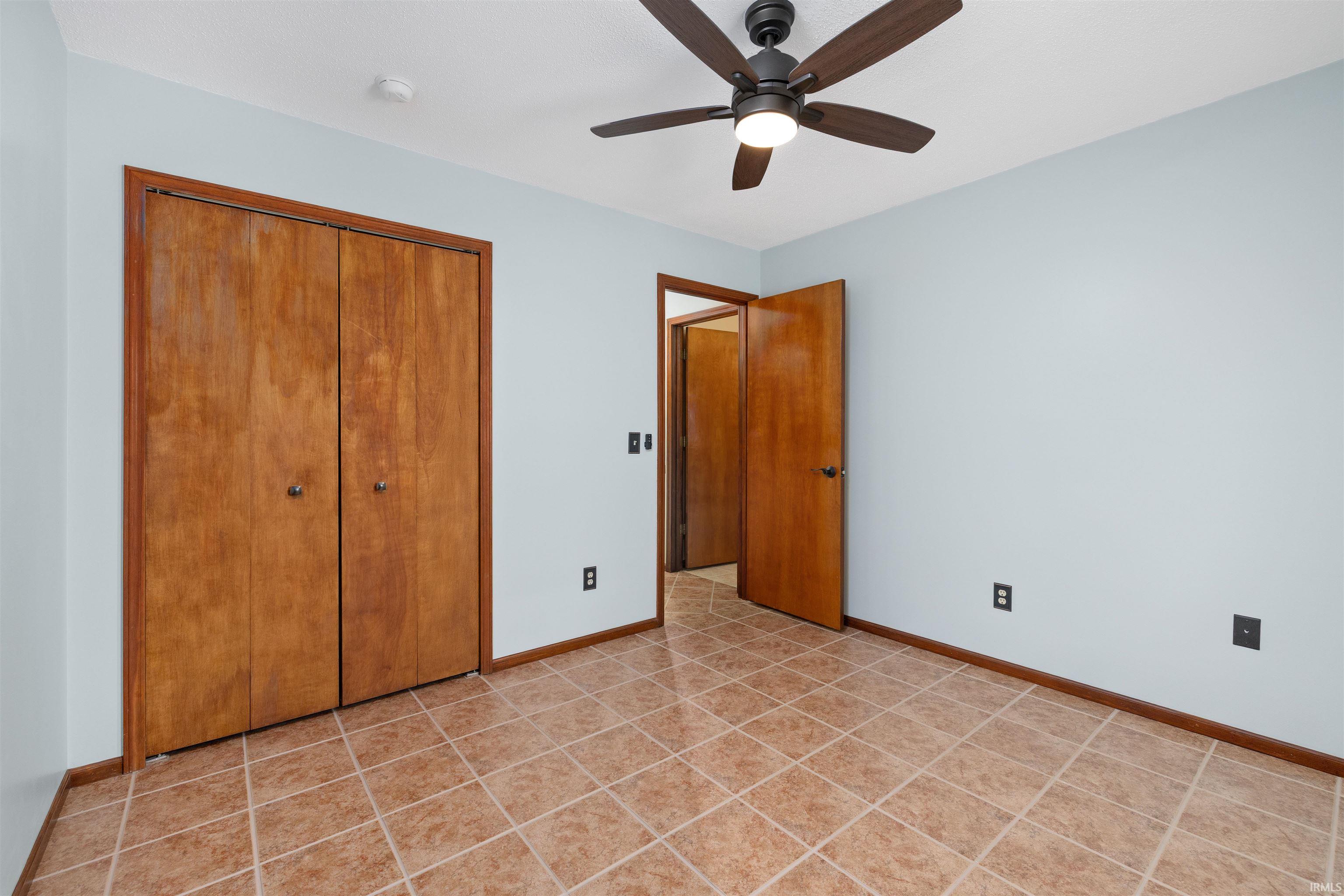 210 Knoll Ridge Boulevard Kendallville, IN 46755 - Photo 23 of 33