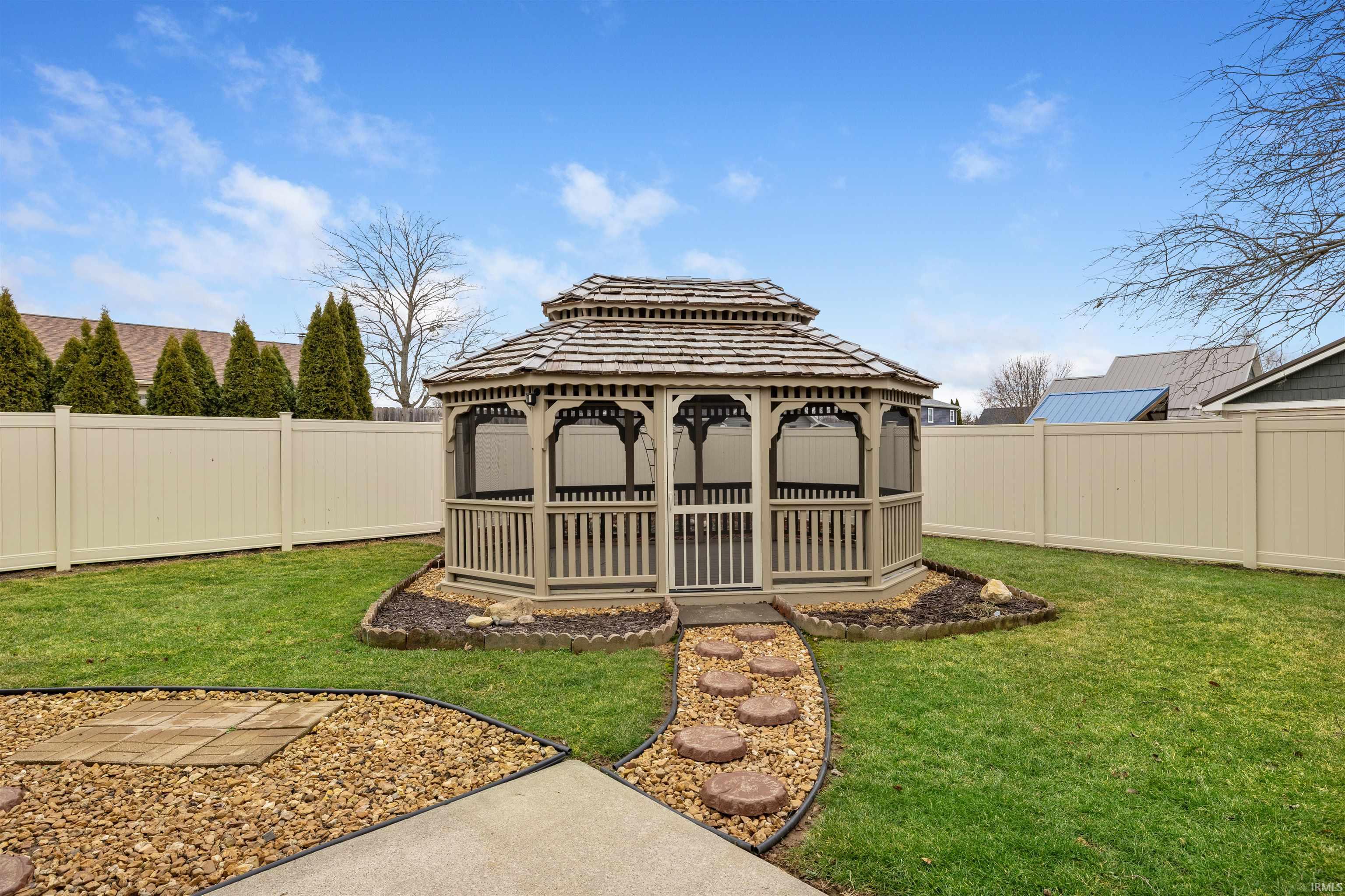 210 Knoll Ridge Boulevard Kendallville, IN 46755 - Photo 26 of 33