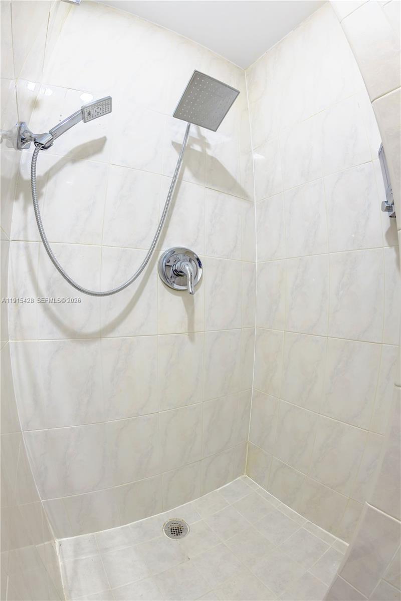 314 Southeast 3rd Street Dania Beach, FL 33004 - Photo 17 of 26