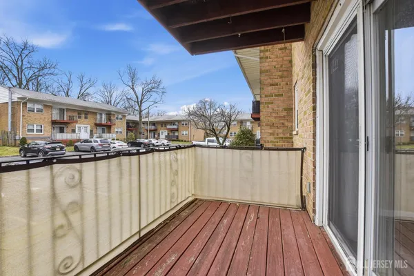 $2,450 | 160 Evergreen Road, Unit 14A, Edison, NJ 08837