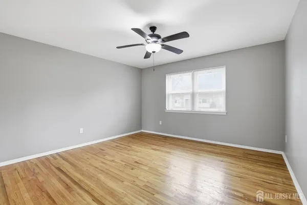 $2,450 | 160 Evergreen Road, Unit 14A, Edison, NJ 08837