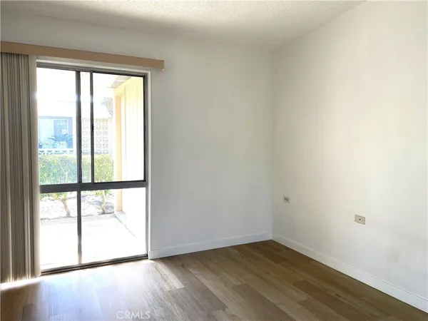 $255,000 | 1520 Pelham Road, Seal Beach, CA 90740
