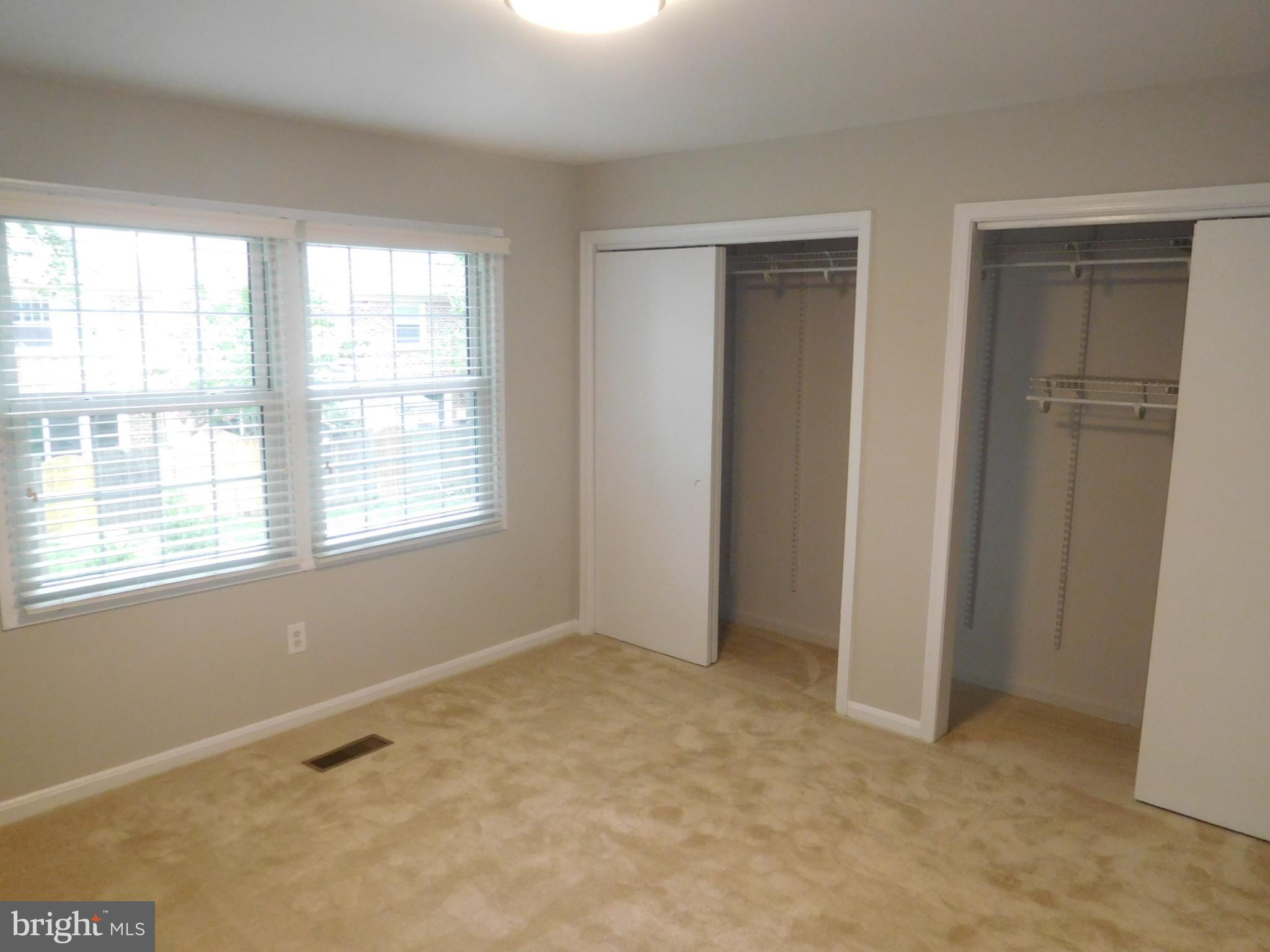 8541 Barrington Court, Unit 917 Springfield, VA 22152 - Photo 16 of 26 Bedroom