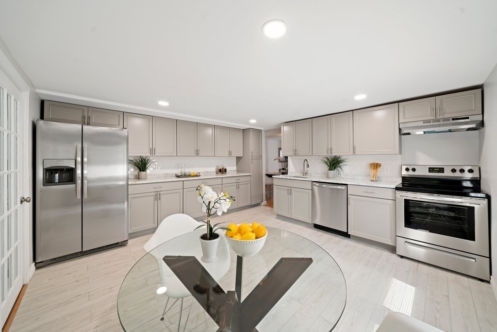 4 Mckinley Road Worcester, MA 01605 - Photo 7 of 42 Gallery Image 7