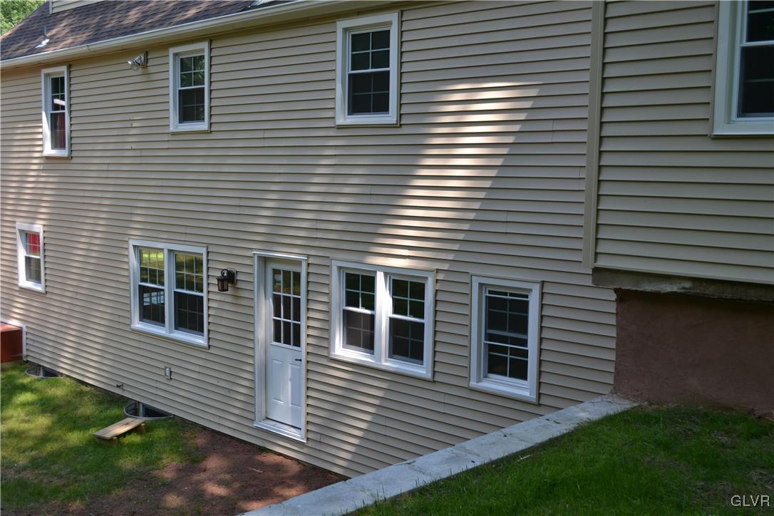 5069 Vera Cruz Road Center Valley, PA 18034 - Photo 4 of 42 Gallery Image 4