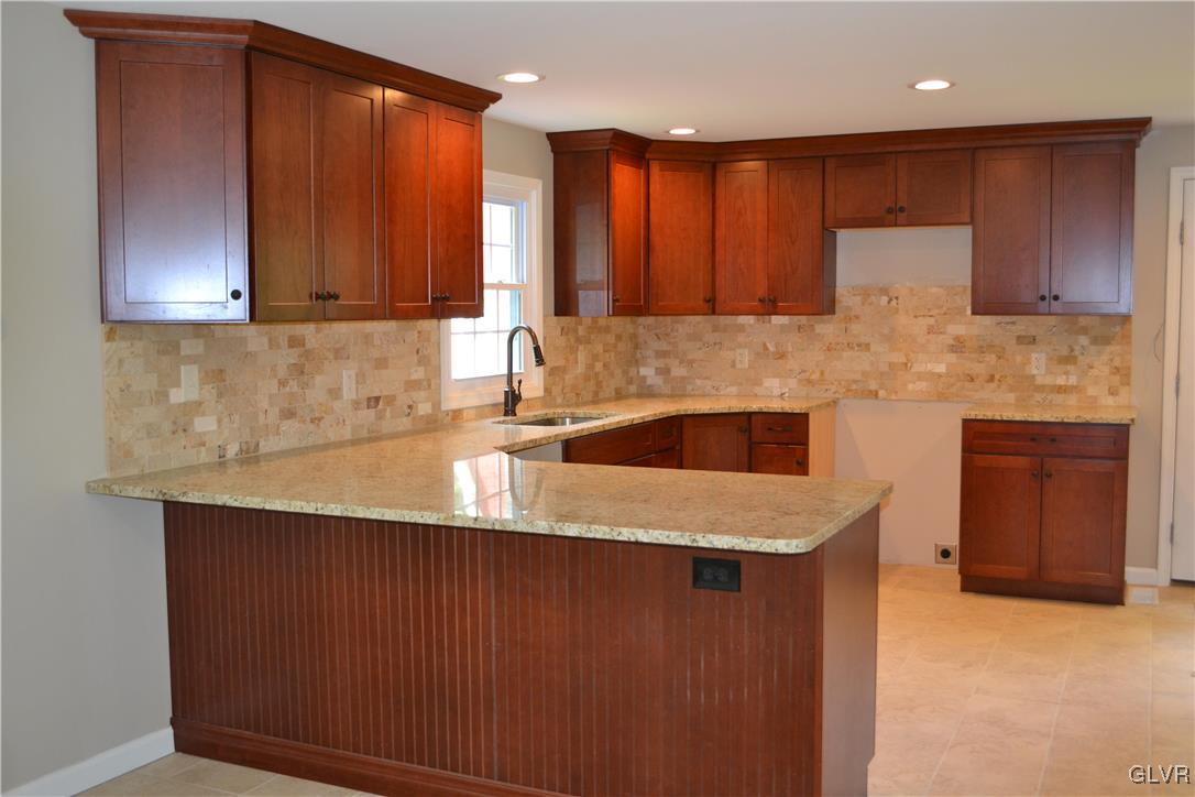 5069 Vera Cruz Road Center Valley, PA 18034 - Photo 9 of 42 Gallery Image 9