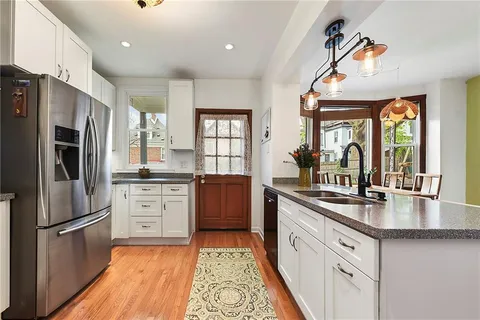 $300,000 | 2003 Delaware Avenue, Pittsburgh, PA 15218