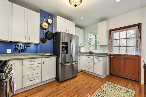$300,000 | 2003 Delaware Avenue, Pittsburgh, PA 15218
