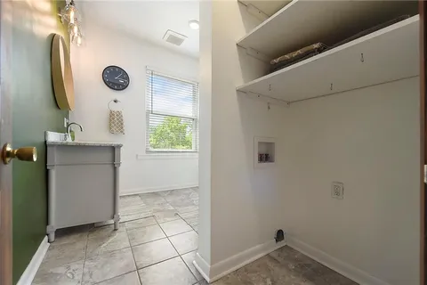 $300,000 | 2003 Delaware Avenue, Pittsburgh, PA 15218