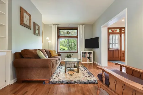 $300,000 | 2003 Delaware Avenue, Pittsburgh, PA 15218