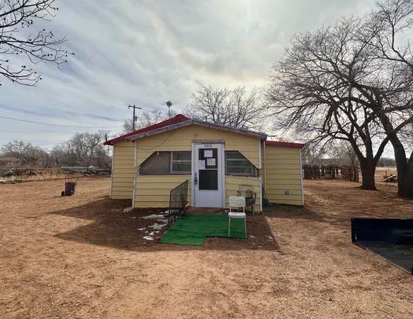 $77,000 | 1313 South 3rd Street, Tahoka, TX 79373