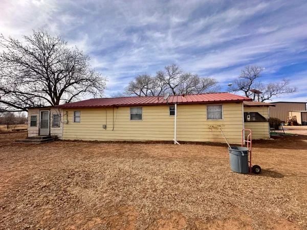 $77,000 | 1313 South 3rd Street, Tahoka, TX 79373