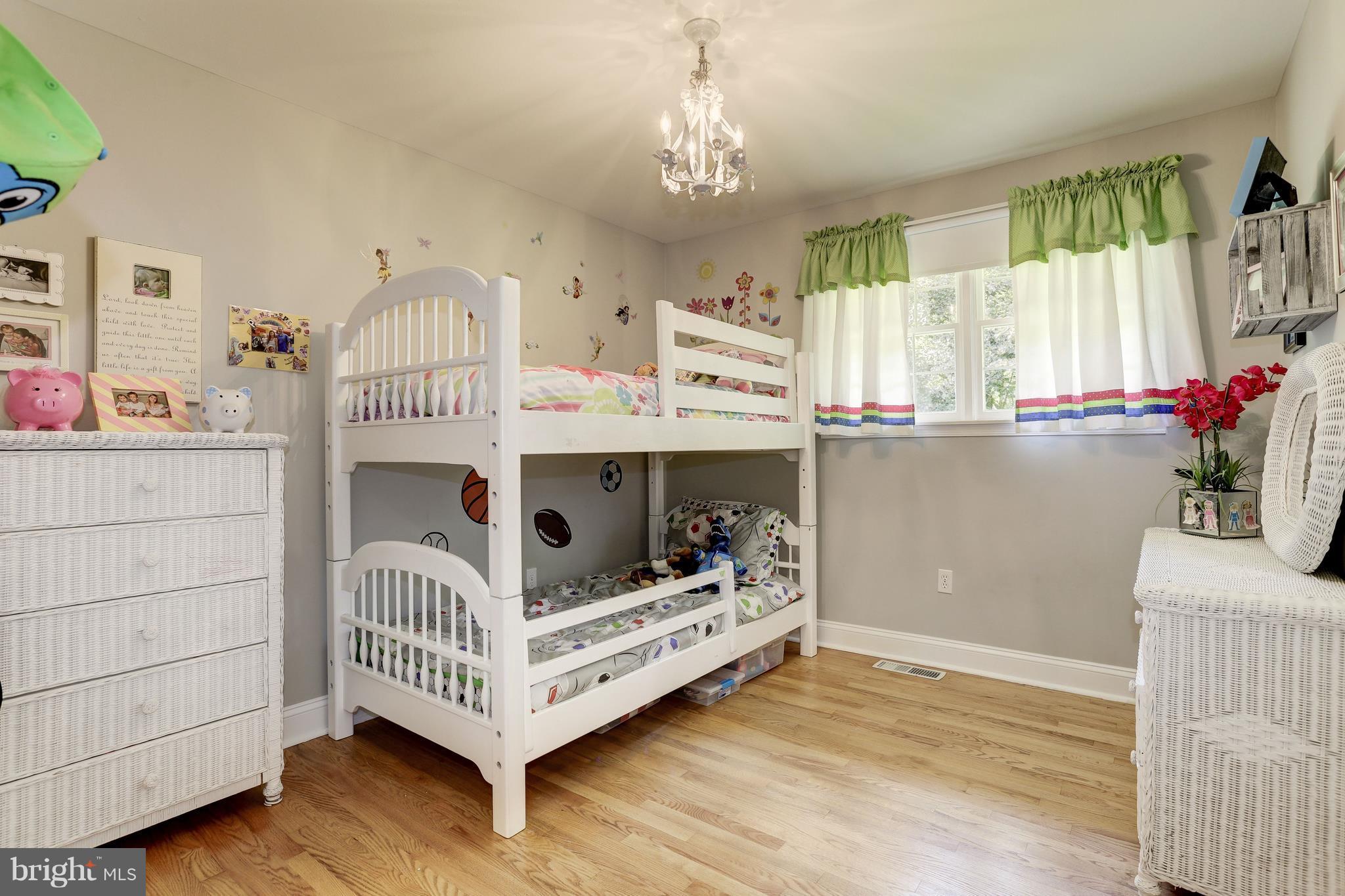6433 Lochridge Road Columbia, MD 21044 - Photo 17 of 30 Bedroom