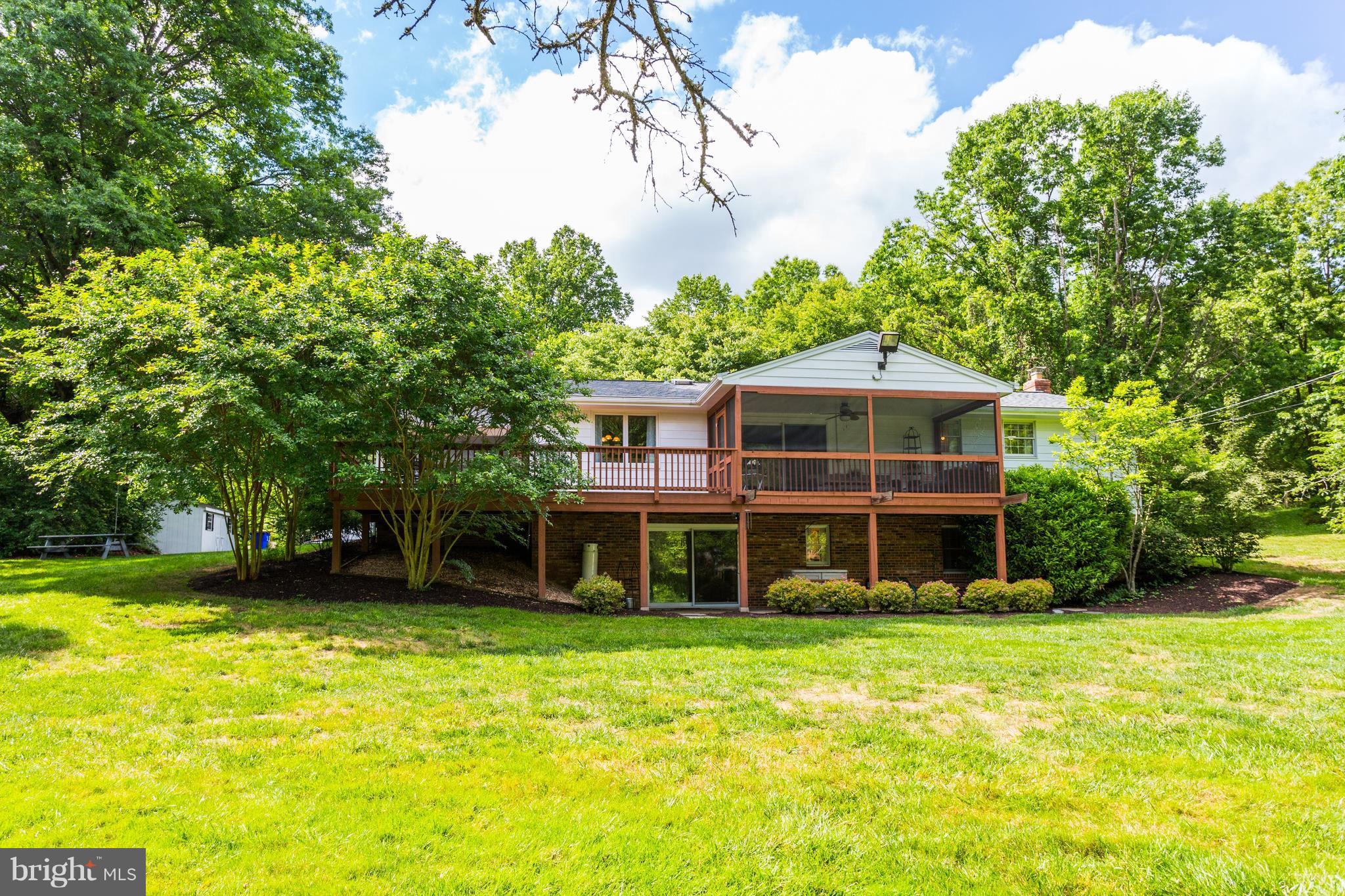 6433 Lochridge Road Columbia, MD 21044 - Photo 29 of 30 Exterior (Rear)