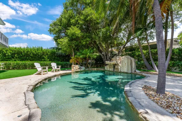$1,195,000 | 235 West Seaview Circle, Duck Key, FL 33050