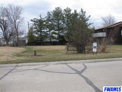 332 17th Street Decatur, IN 46733 - Photo 2 of 2