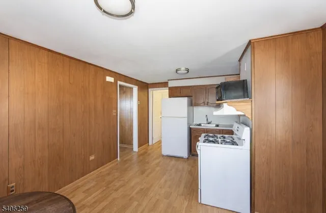 $829,000 | 413 Beardsley Avenue, Bloomfield, NJ 07003