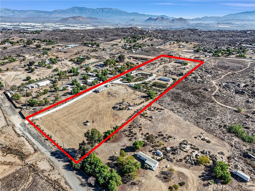 21720 Yucca Road Perris, CA 92570 - Photo 48 of 58 an outdoor space with seating area