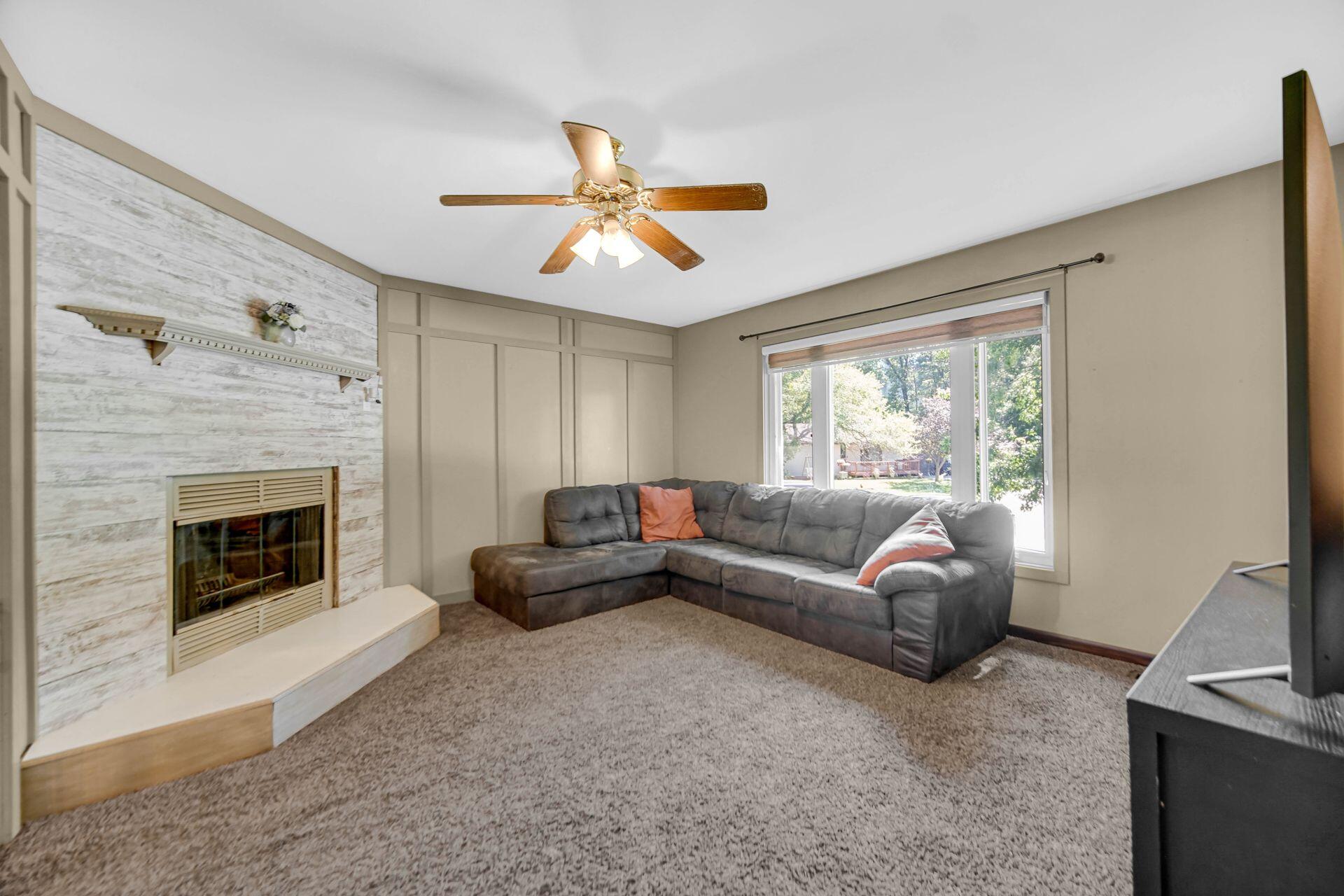 10317 North 486 East, Unit 6 Demotte, IN 46310 - Photo 4 of 29 1920x1280