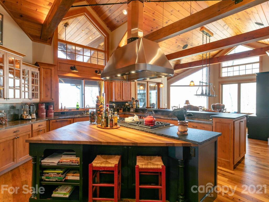 96 Wormy Chestnut Road Burnsville, NC 28714 - Photo 11 of 44 Gallery Image 11